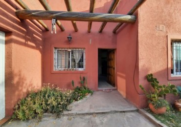 AMPLIA CASA SOBRE CALLE LAS VIRGENES, LAS PAREDES