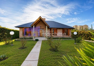 Casa en Alquiler con Piscina y Quincho en Las Paredes | Con Gas Natural